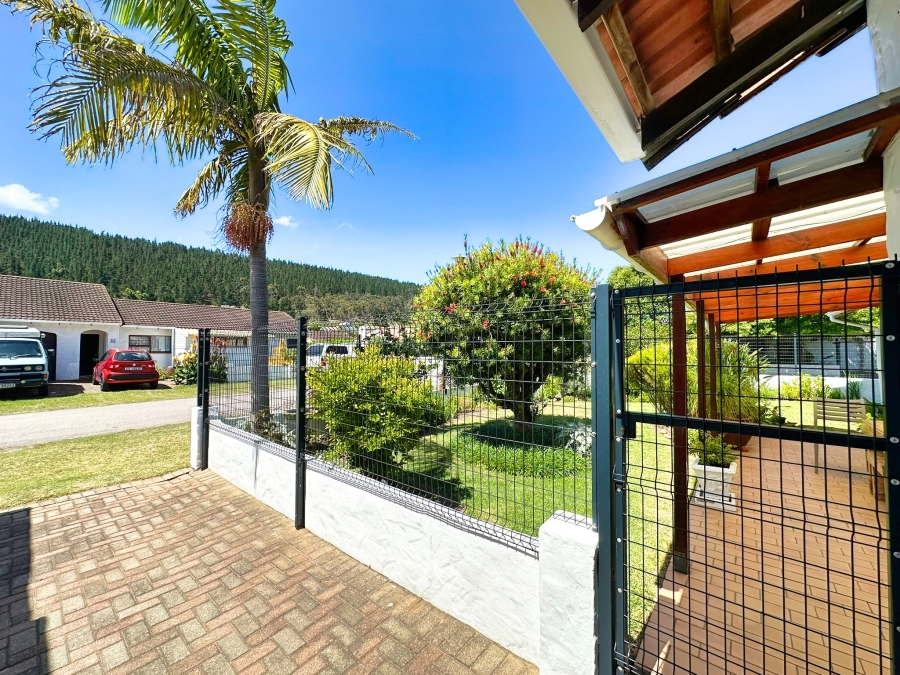 2 Bedroom Property for Sale in Meedingsride Western Cape